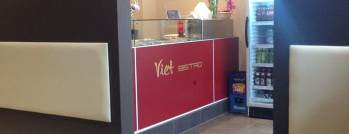 Viet Bistro is one of สถานที่ที่ Alastair ถูกใจ.