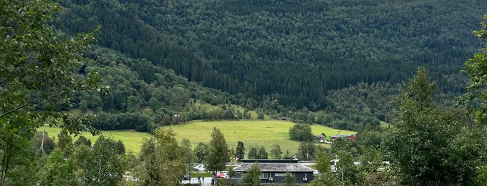 Tvindefossen is one of Norsko.