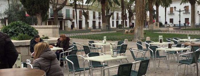 Taberna de Chiri is one of สถานที่ที่ Jorge ถูกใจ.