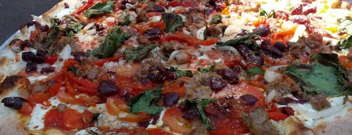 Grimaldi's Pizzeria is one of Scottsdale Eats & Libations.