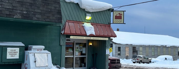 Keweenaw Co-Op Natural Foods Market & Deli is one of Local places to eat.