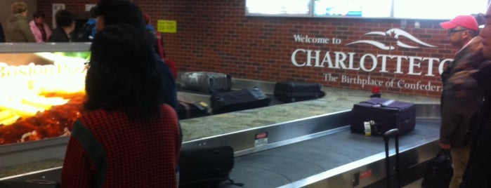 Charlottetown Airport (YYG) is one of 建造物１.