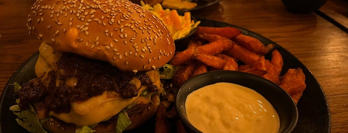 Most Wanted Burger is one of Hamburg Foodguide.