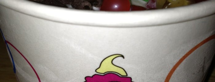 Yogurt City is one of Locais curtidos por Lizzie.