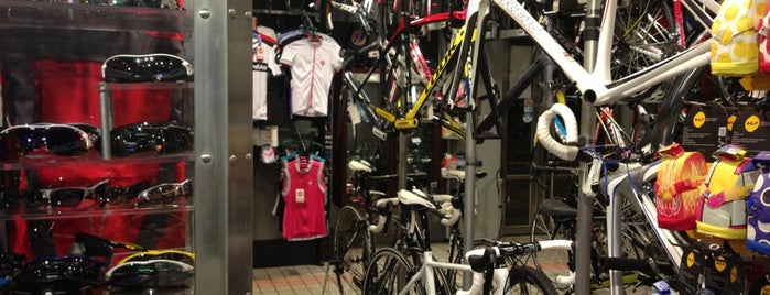 單車喜客 (忠孝店) La Boutique Du Velo is one of Bike Stores Checklist.