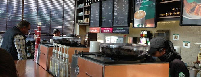 Starbucks is one of Tempat yang Disimpan Claudia.