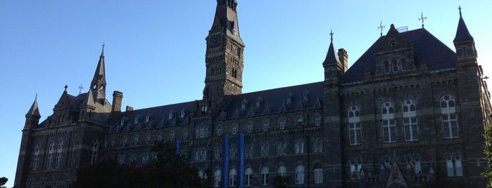 Georgetown Üniversitesi is one of Washington D.C.