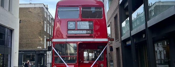 King and Queen is one of Fitzrovia.