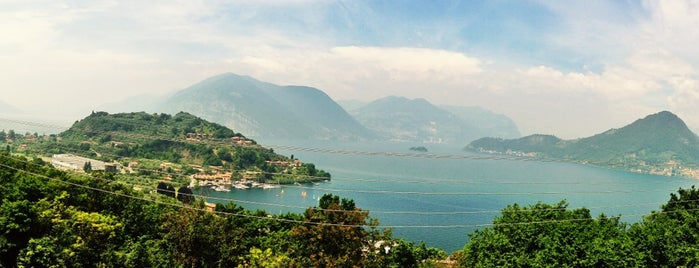 Lago d'Iseo / Iseosee / Lac d'Izé is one of Bergamo.