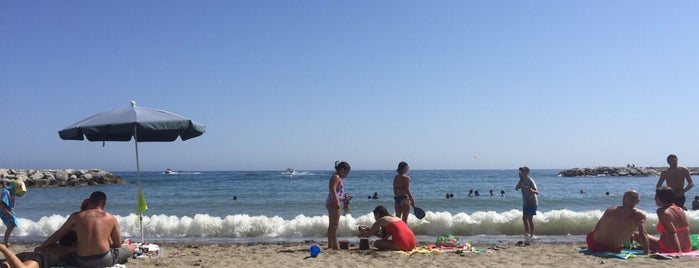 Plaza Beach Club is one of Marbella.