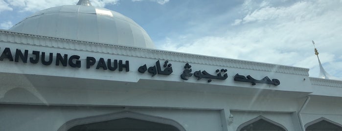 Masjid Tanjung Pauh is one of Masjid & Surau #5.