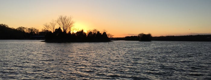 Lake Barkley State Resort Park is one of Midwest Outdoorsperson.