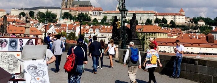 Charles Bridge is one of Stéphanie’s Liked Places.
