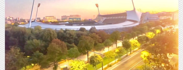 Stade Charléty is one of Estádios.