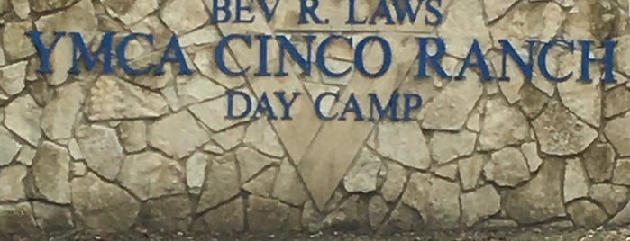 YMCA CINCO RANCH DAY CAMP is one of Lugares favoritos de Kevin.