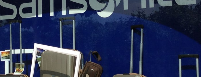 Samsonite is one of Orte, die Carlos gefallen.