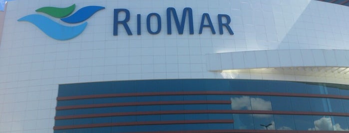 Shopping RioMar is one of Meus Lugares.