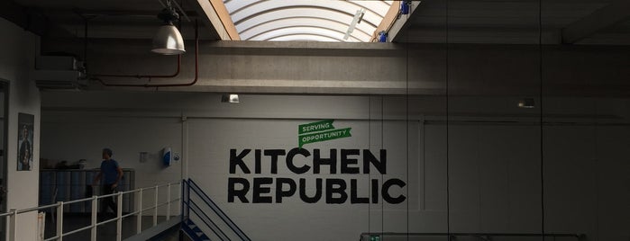 Kitchen Republic is one of Tempat yang Disukai Karin.