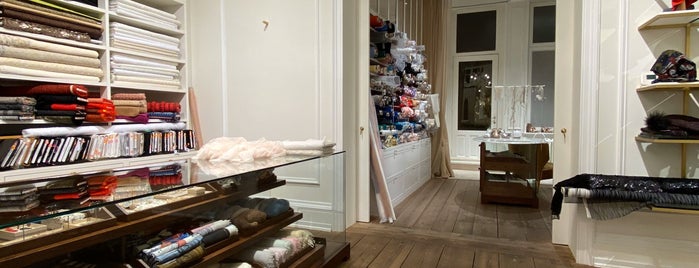 Janssens Fabrics & Tailoring is one of Lappenwinkels en andere creatieve zones.