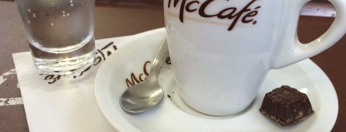 McCafé is one of Shopping Light.