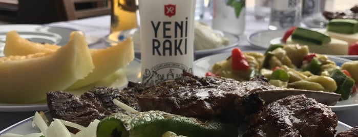 İnan Kardeşler Restaurant is one of Yolüstü Lezzet Durakları - Batı.
