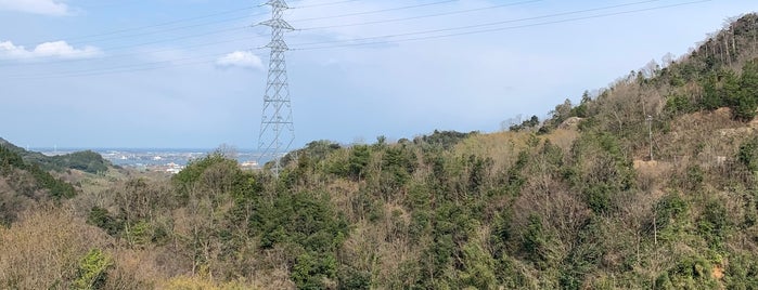 東郷ダム is one of ダムカードを配布しているダム（西日本編）.