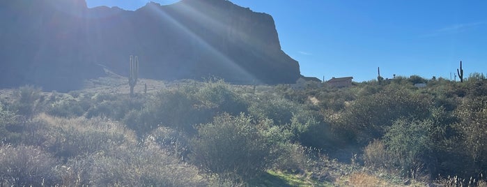 Siphon draw trail superstition mountains is one of Best Arizona Hikes.