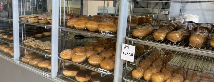 The Jelly Donut is one of Places I need to go.