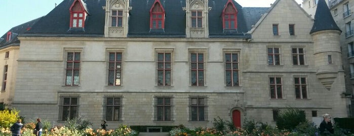 Jardin de l'Hôtel de Sens is one of PW.