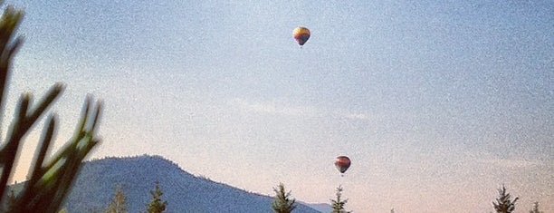Teton Mountain Lodge & Spa is one of Lugares favoritos de James.
