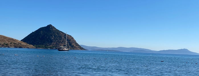 La BREZZA Beach is one of Lugares guardados de Aslı Ayfer.