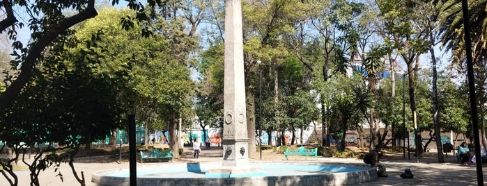 Alameda de Tacubaya is one of Locais curtidos por Omar.