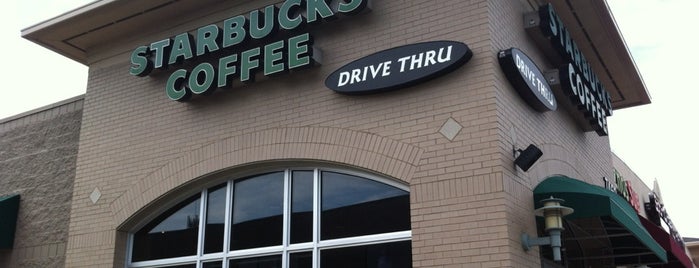 Starbucks is one of Tempat yang Disukai Mike.