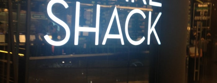 Shake Shack is one of Lieux qui ont plu à Sandy.