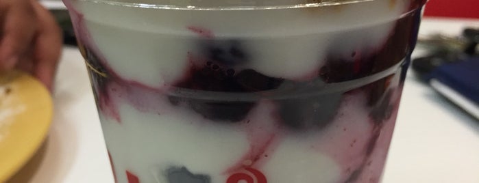Umix Frozen Yogurt is one of Brownsville/SPI.