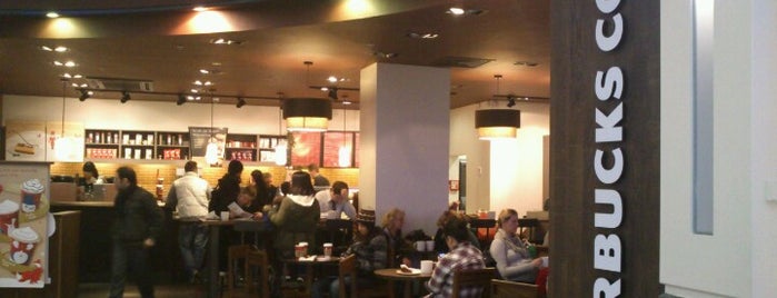 Starbucks is one of สถานที่ที่ Bruno ถูกใจ.