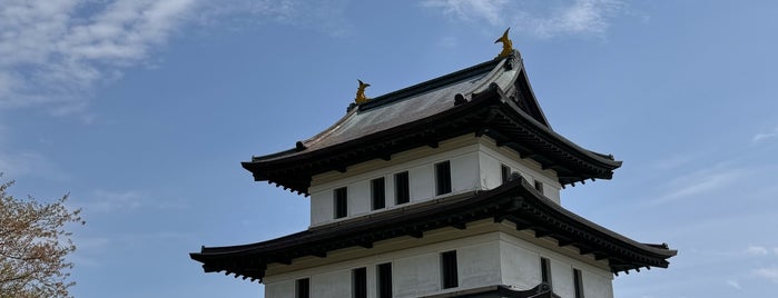 Matsumae Castle is one of 日本100名城.