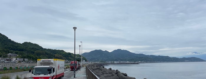 由比PA (下り) is one of 東名高速道路.