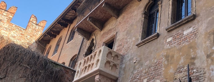 Casa di Giulietta is one of Rona. : понравившиеся места.