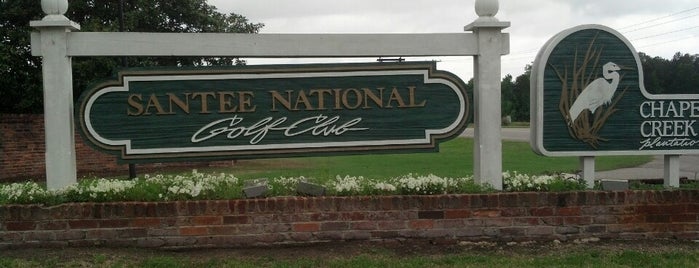 Santee National Golf Course is one of Lugares favoritos de Todd.