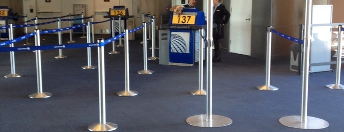 Gate C137 is one of Lizzieさんのお気に入りスポット.