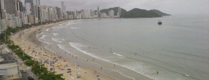 Balneario Camboriu is one of สถานที่ที่ Alex ถูกใจ.