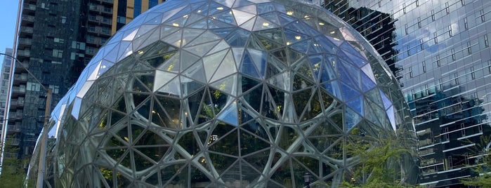 Amazon - The Spheres is one of สถานที่ที่ Cusp25 ถูกใจ.