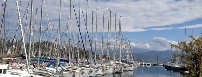 Ece Saray Marina is one of Gespeicherte Orte von Ahmet YILDIRIM.