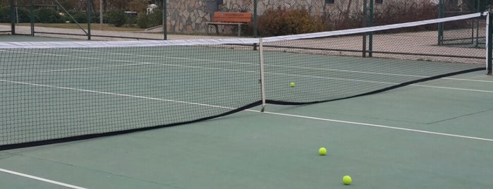 Düden Park Tenis Kortları is one of Ruveyda'nın Beğendiği Mekanlar.