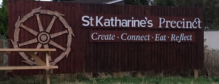 St Katherine's Precinct is one of 🍵☕️LND☕️🍵.