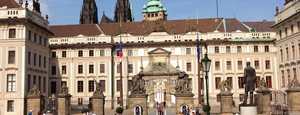 Castelo de Praga is one of Stuff I want to see and do in Prague.