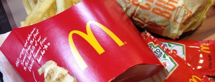 McDonald's is one of Tempat yang Disukai Shank.