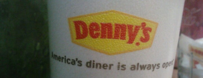 Denny's is one of Orte, die Dan gefallen.