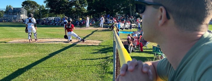 Yarmouth - Dennis Red Sox Baseball is one of Orte, die Don gefallen.